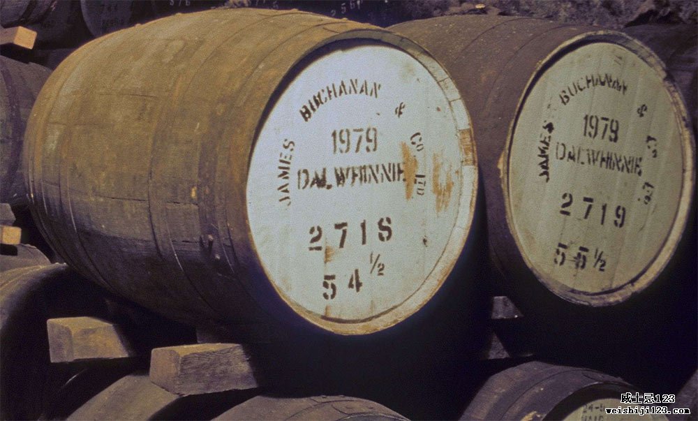 Dalwhinnie酿酒厂的木桶