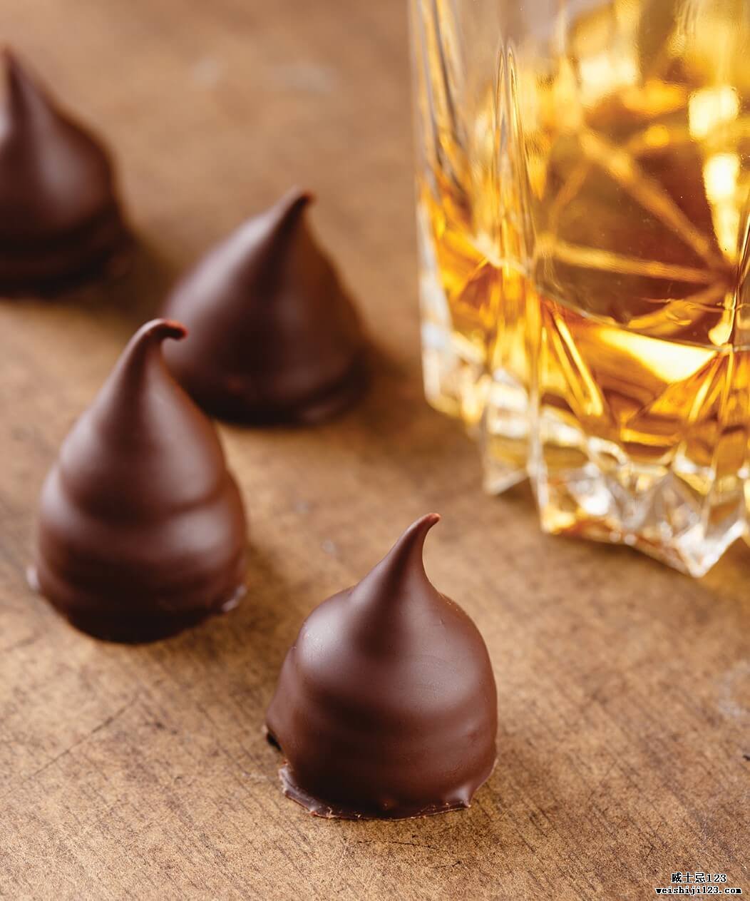 巧克力和威士忌在一起很诱人