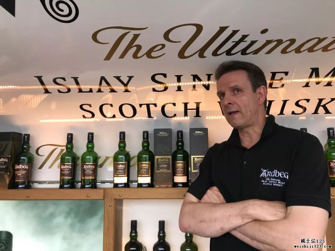 我在苏格兰酒厂住了三天，帮你们挑出4瓶最好喝的威士忌｜十六庙