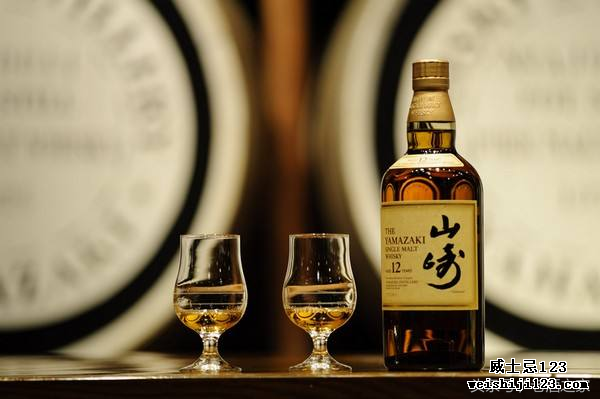 促使日本威士忌快速发展的原因有哪些？