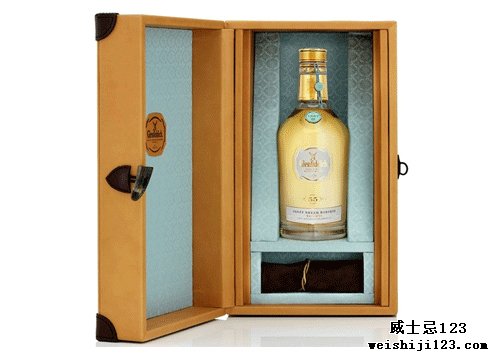 55年格兰菲迪珍藏威士忌拍出94,000美金