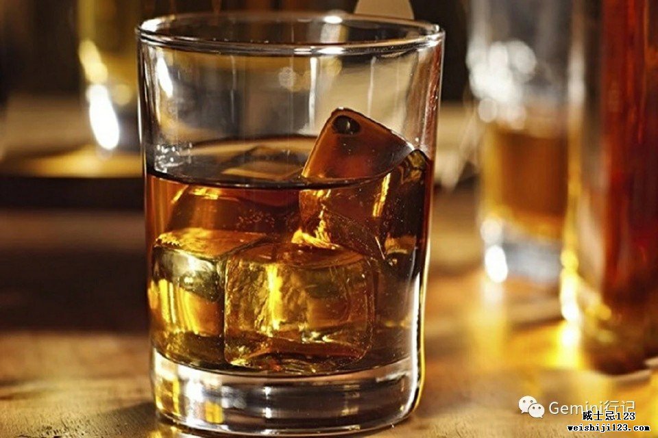 印度威士忌世界第三；品酒大师点评：仿若爱情后的体验