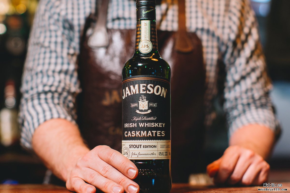 威士忌酒桶表面处理：詹姆森·卡克姆茨粗壮版