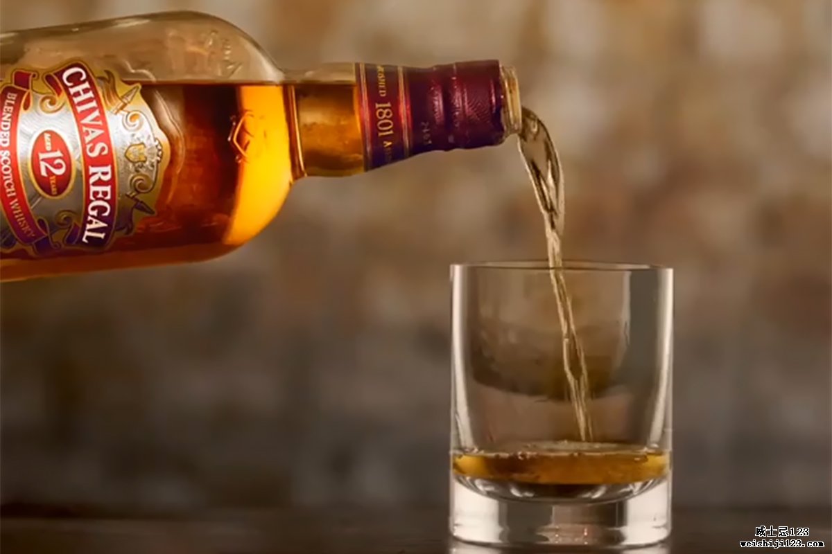 苏格兰威士忌航班：芝华士富豪12年