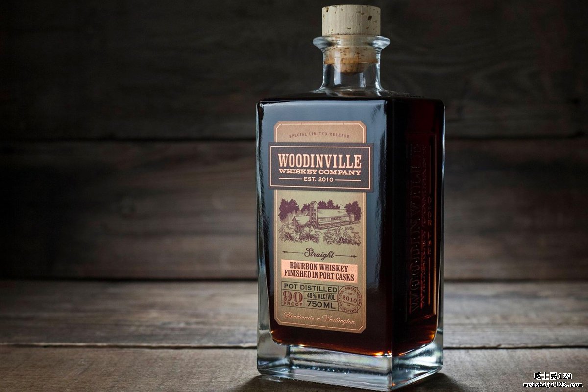不是来自肯塔基的波本威士忌：Woodinville Straight Bourbon Port Cask
