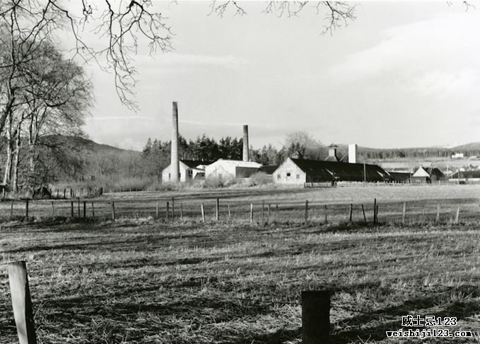 提尼尼奇酿酒厂，1930年代