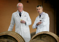 埃德灵顿集团（E​​drington Group）调酒师约翰拉姆齐（John Ramsay）已宣布，他将于2009年7月31日退休。