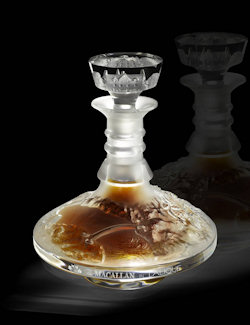 Macallan和Lalique打破有史以来最昂贵的威士忌和水晶醒酒器的拍卖记录：460,000美元（288,000英镑）-全部用于慈善事业-2010年11月16日
