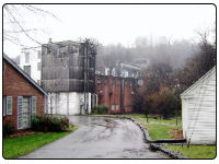 田纳西州林奇堡的杰克丹尼尔斯著名酿酒厂的照片