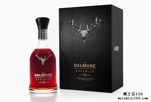 Dalmore用一种发行版本来纪念新加坡成立50周年：： 2015年7月15日