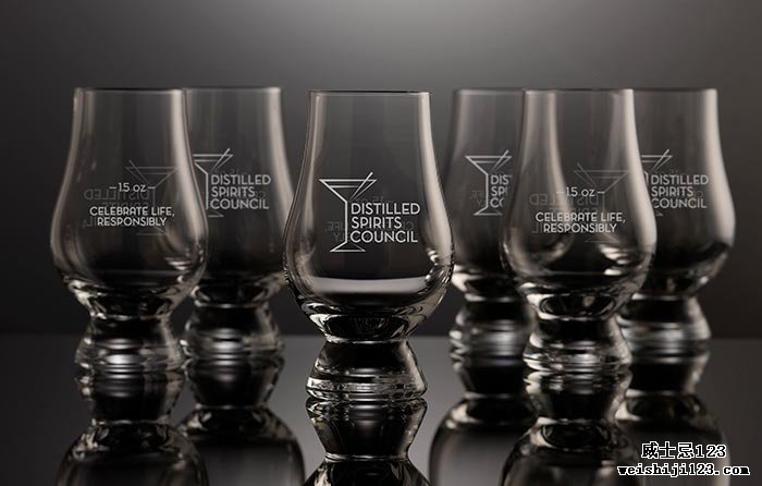 Glencairn 被指定为美国蒸馏酒委员会的官方威士忌品酒杯供应商