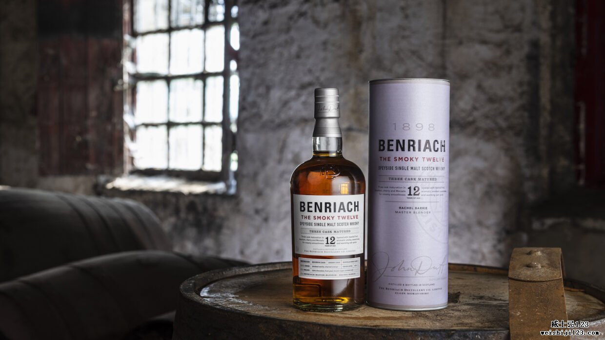 Benriach The Smoky 12 单一麦芽苏格兰威士忌在木桶仓库中