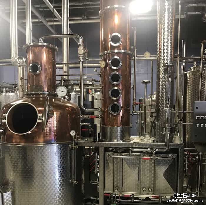 Kozuba & Sons 酿酒厂的蒸馏器