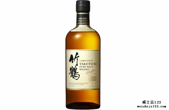 Nikka 的精制竹鹤纯麦芽展示了一种精致的日本威士忌混合Taketsuru Pure