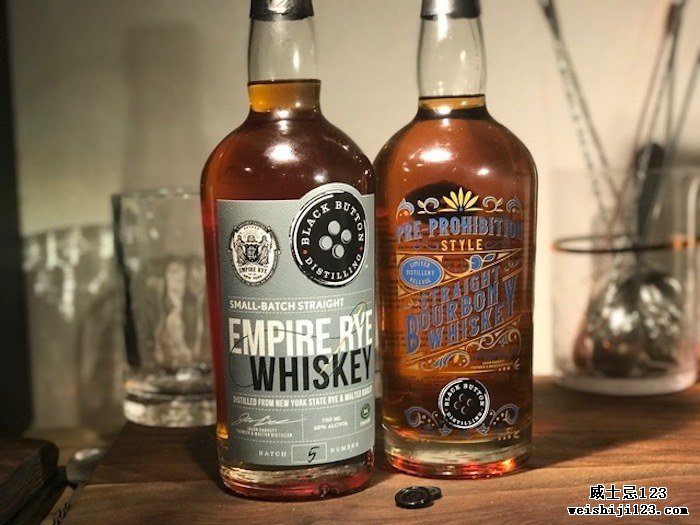 黑色纽扣帝国黑麦和禁酒前风格纯波本威士忌（Black Button Empire Rye & Pre-Prohibition Style Straight Bourbon）