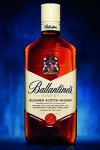 Ballantine's Finest 的新瓶子和标签。 图片由芝华士兄弟提供。