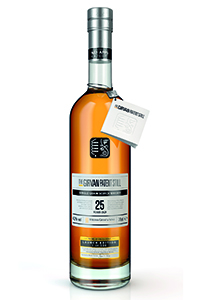 Girvan 专利 25 年单一谷物苏格兰威士忌。 图片由 William Grant & Sons 提供。