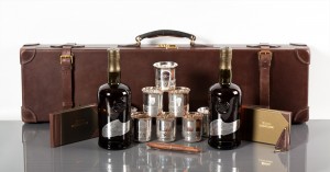 2013 年 12 月 11 日在 McTear 的威士忌拍卖会上以 6,000 英镑的价格售出的 Ardbeg 双桶（250 只中的第 32 名）。图片由 McTear's 提供。 
