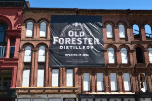 Old Forester Distillery 酿酒厂的外墙将建在路易斯维尔的大街上。 由 Brown-Forman 提供。 雅各布·齐默摄