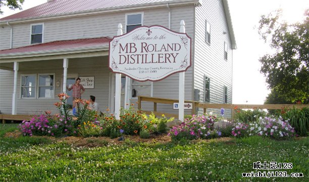 MB Roland Distillery Kentucky Bourbon Trail Craft Tour
