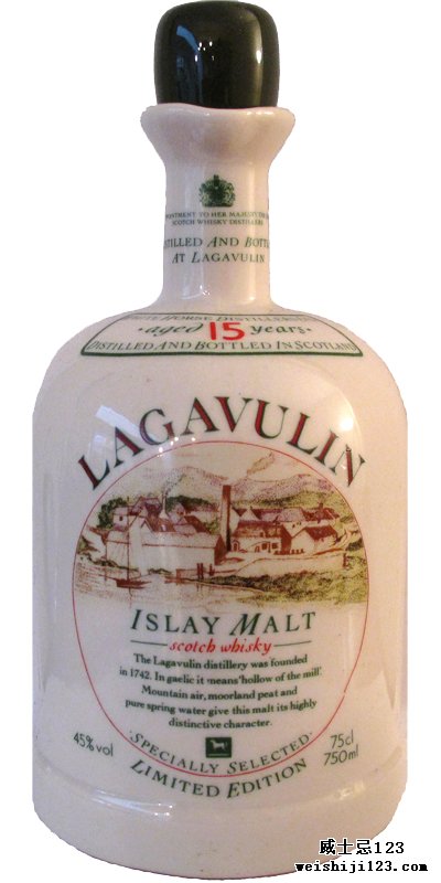 Lagavulin 15-year-old Islay Malt